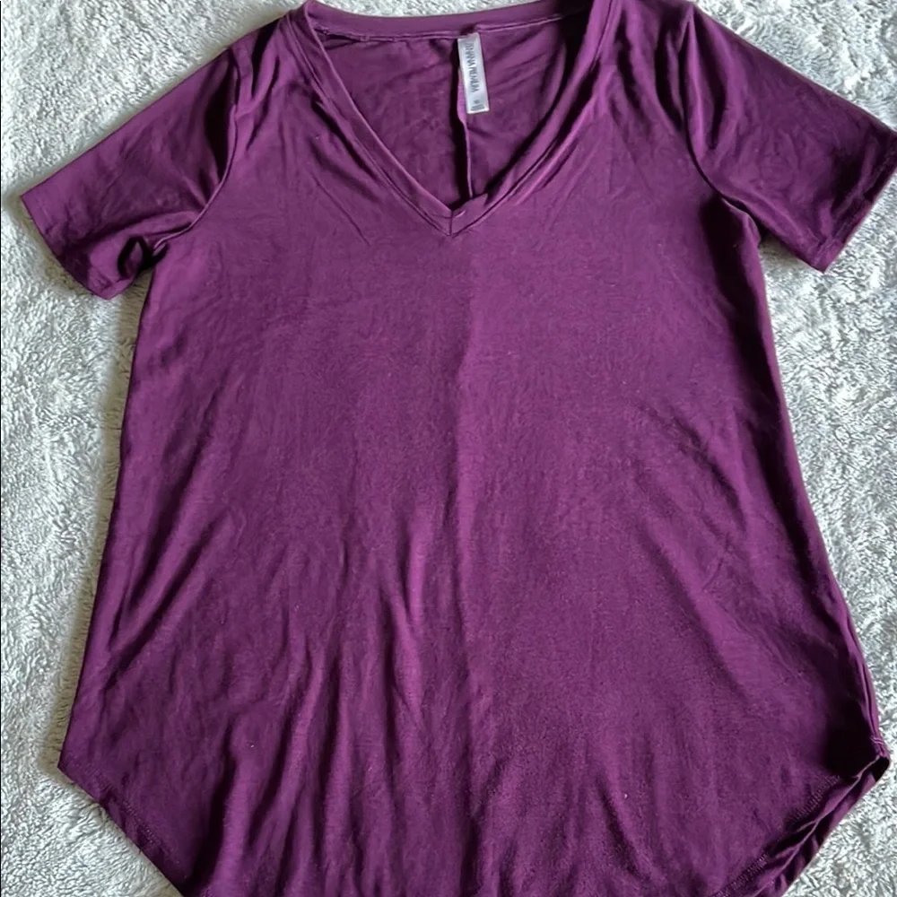 Zenana Premium Women's Plum V-Neck Top Sz - Picture 1 of 4
